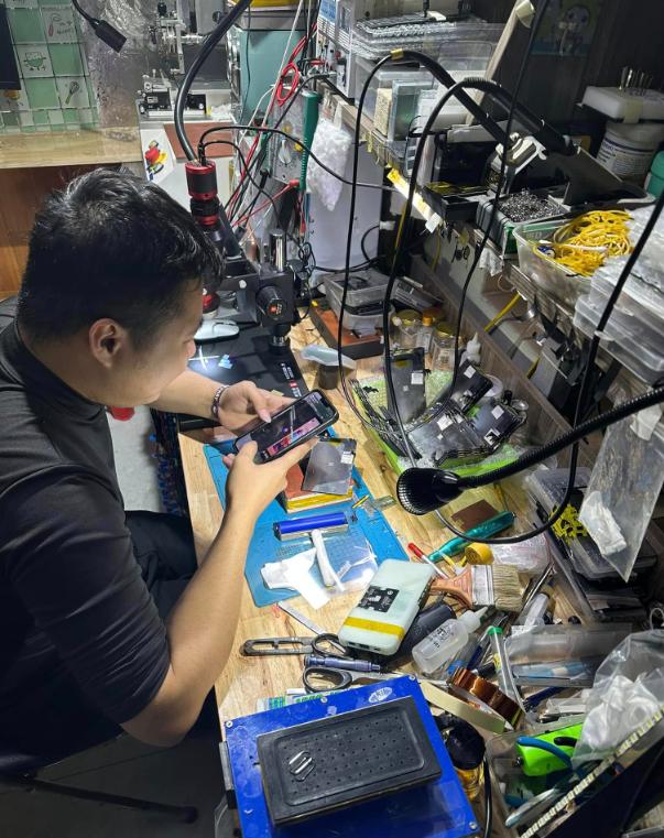 Đinh Quyền GSM